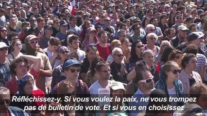 Mélenchon à Marseille: "Je suis le candidat de la paix"