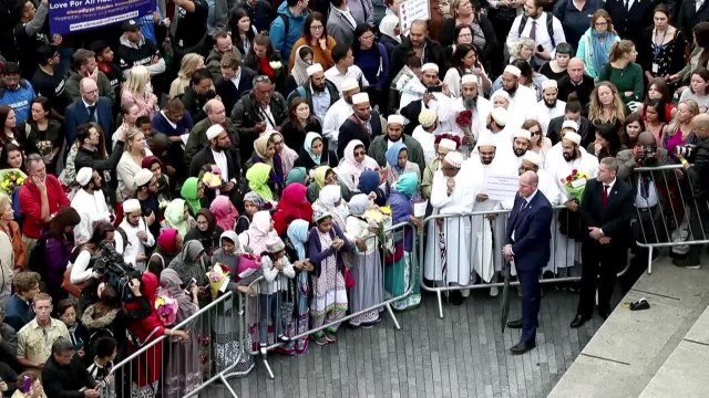 Images aériennes de la veillée pour les victimes de Londres