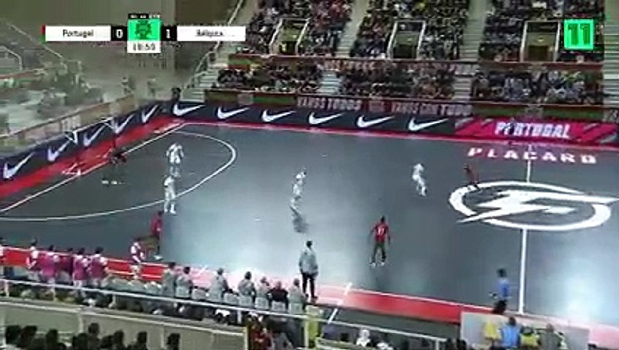 Momento arrepiante para Ricardinho: o hino antes do último jogo por Portugal