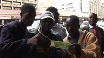 Malgré les critiques, le Zimbabwe lance sa nouvelle monnaie