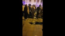 Londres : images amateur devant la mosquée après l'attaque