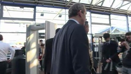 Ouverture du procès de la "chemise arrachée" à Air France