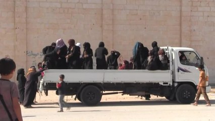 Des centaines de déplacés retournent chez eux à l'est d'Alep