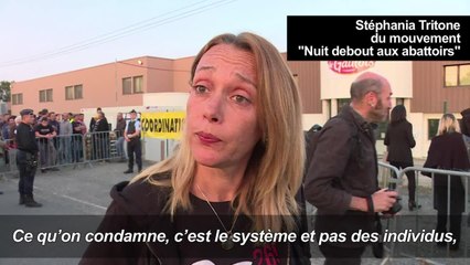 Vegans et éleveurs s’opposent devant un abattoir de Gironde