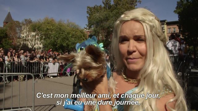 NY: Les chiens se font beaux pour la parade canine d'Halloween