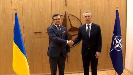 وعود غربية بإمداد أوكرانيا بالأسلحة ومعاقبة روسيا