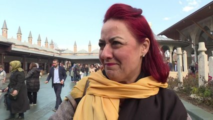 Turquie: Roumi fait toujours tourner des têtes
