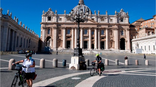 Comment le Vatican a utilisé les dons pour spéculer sur la faillite d'Hertz