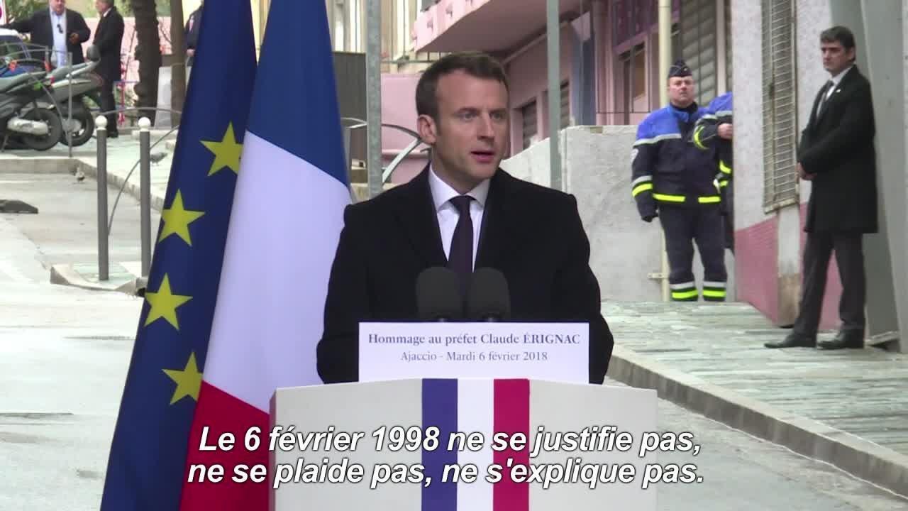 Macron rend hommage à Claude Erignac à la préfecture de Corse