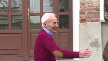 Italie: un médecin visite ses patients à cheval