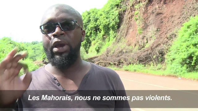 Mayotte: la grève continue