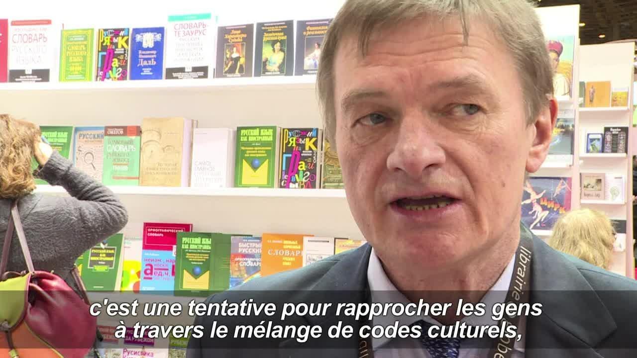 Le président Macron boycotte le pavillon russe...