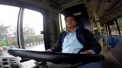 Journée internationale des femmes: portrait conductrice de bus