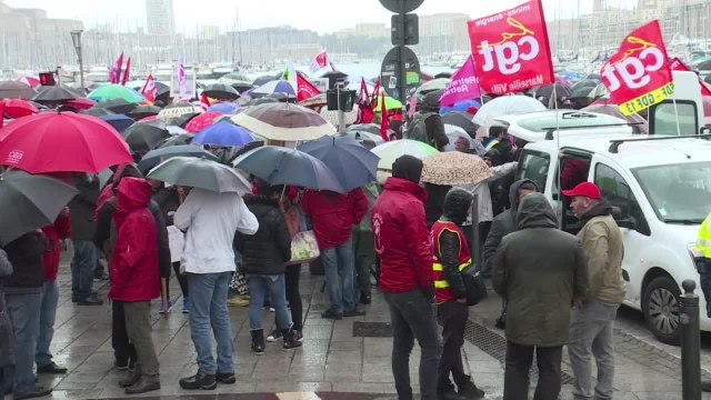 Retraités et Ehpad: manifestations à Marseille et Parisuiuiuiiii