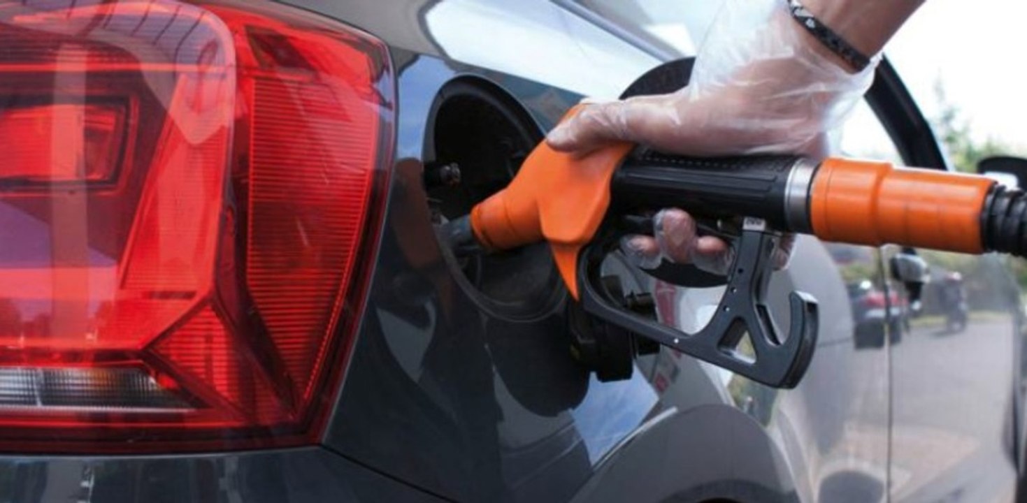 Carburant : fini le "sans-plomb 95" et le "gasoil" à la pompe