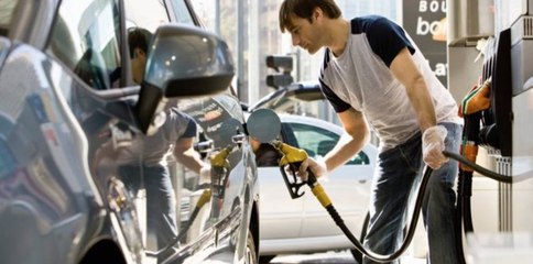 CARBURANTS - LE CALENDRIER DES HAUSSES DE TAXES ET LEUR IMPACT SUR LES PRIX À LA POMPE