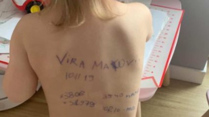 El duro relato de madre ucraniana que escribió datos en el cuerpo de su bebé
