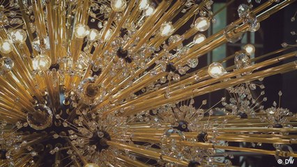 Brillo artesanal: las arañas de cristal de Viena