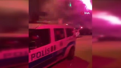 Sopalı kavga ihbarına giden polise meşaleli karşılama