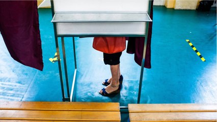 FEMME ACTUELLE - Présidentielle 2022 : est-il possible d’aller voter en étant positif à la Covid-19 ?