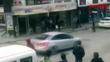 İstanbul'da yabancı uyruklu kavgası! Böyle görüntülendi