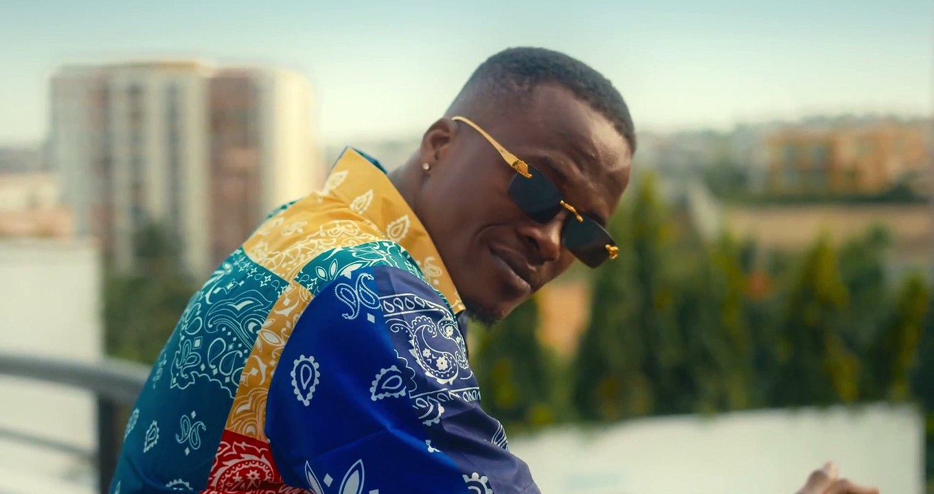 Debordo Leekunfa - Toxic Love - Clip officiel