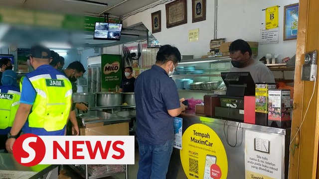 Melaka restaurant raided for selling food to those skipping fasting