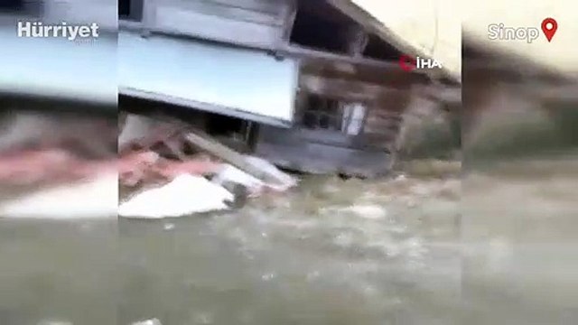 Sinop’ta heyelan! 1 ev yıkıldı, 5 ev kullanılamaz hale geldi