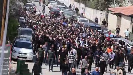 Video herunterladen: Cisgiordania: irruzione israeliana a Jenin, una vittima palestinese