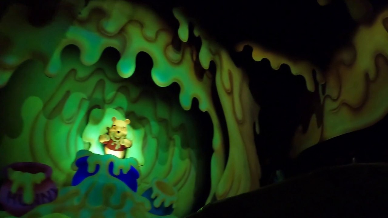 The Many Adventures of Winnie the Pooh (Disneyland Theme Park - Anaheim, CA) - 4k Dark Ride Experience