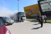 Son dakika gündem: Balıkesir'de seyir halindeki halk otobüsünde çıkan yangın söndürüldü