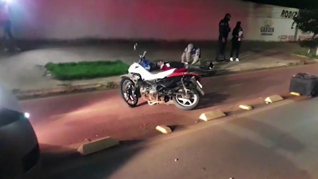 Entregador fica ferido após colisão frontal com HB20 na Avenida Tito Muffato