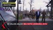 PM Inggris Boris Johnson Bareng Zelensky Keliling Ibu Kota Ukraina