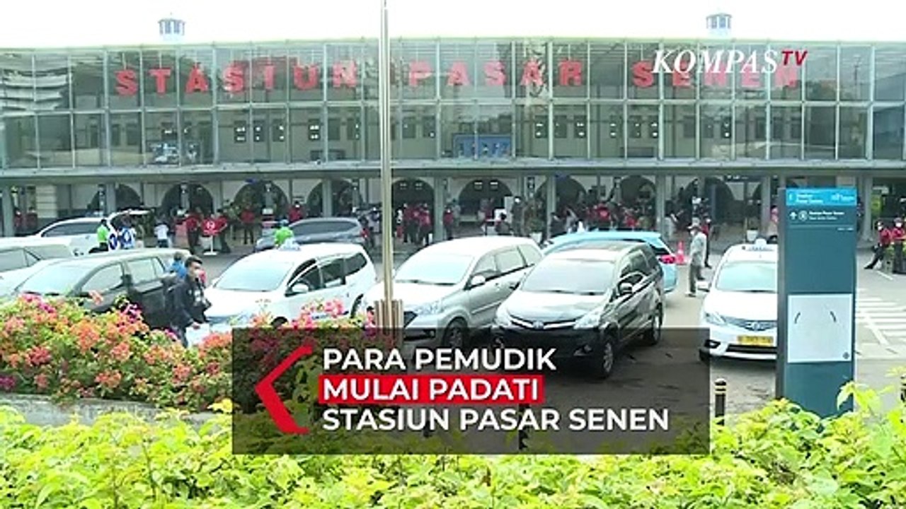 Pemudik Mulai Padati Stasiun Pasar Senen, Hindari Keramaian Jelang Lebaran