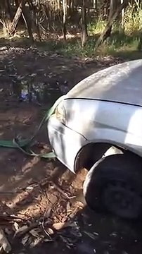 Quand le remorquage de ta voiture fini très mal pour la carrosserie