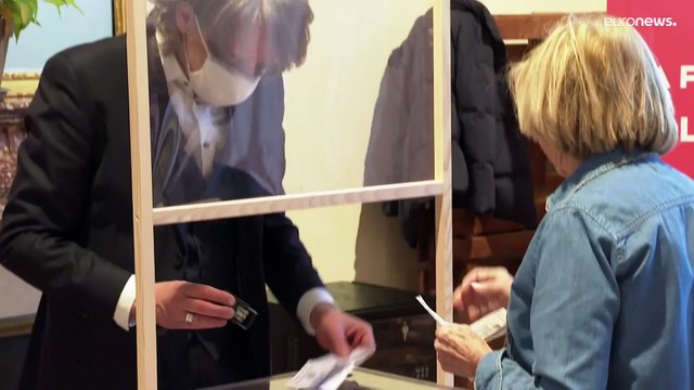 Francia al voto per le elezioni presidenziali