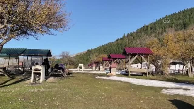 Abant'ta kış ve ilkbahar mevsimi bir arada yaşanıyor