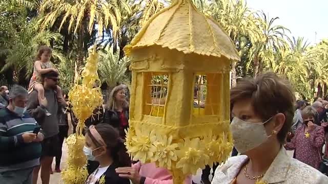 Elche recupera su Domingo de Ramos tras dos años de pandemia