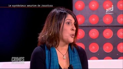 Une mère fond en larmes en évoquant son fils disparu dans Crimes en direct