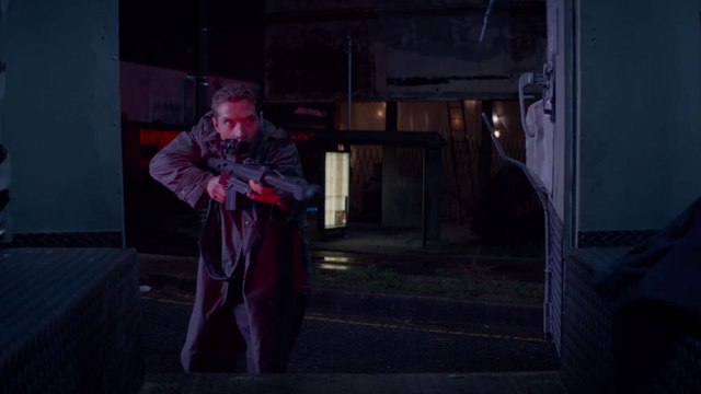 Terminator Genisys : Quand Kyle Reese découvre que Sarah Connor collabore avec Terminator (extrait)