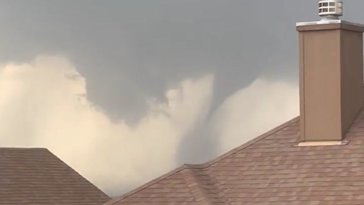 Homes badly damaged by tornado in central Texas