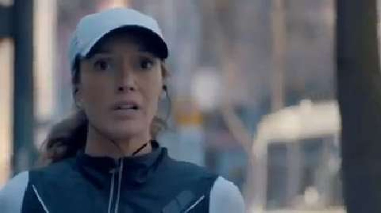 Proof - Jennifer Beals cherche une preuve de vie après la mort