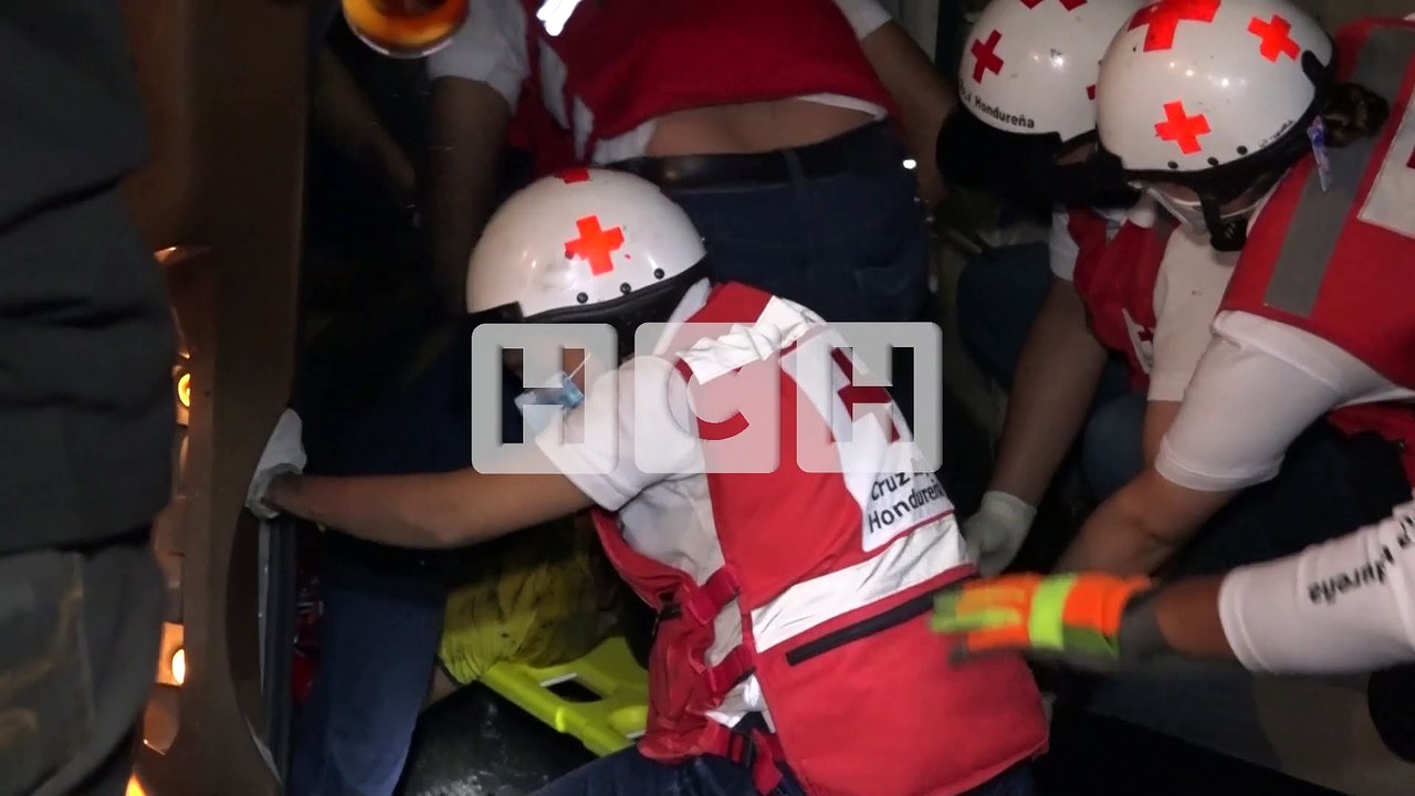 ¡Fatal! conductor pierde la vida al accidentarse porque se le desprendió una llanta #MóvilTGU