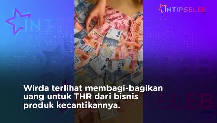 Wirda Mansur Pamer Duit di saat Sang Ayah Lagi Butuh Duit