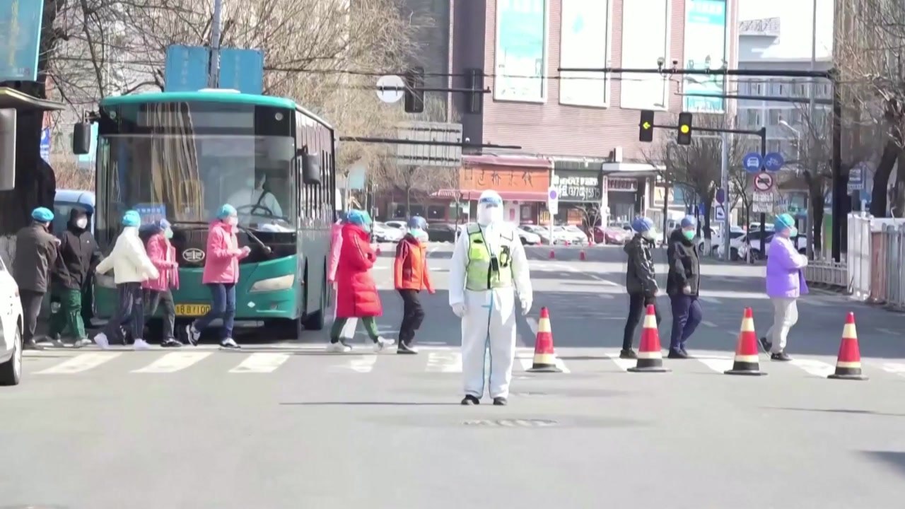 상하이 봉쇄 2주째, 식료품 부족 사태..."한국 유학생 구해달라" 청원도 / YTN