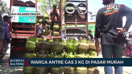 Warga Antre Gas 3 Kg di Pasar Murah