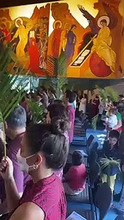 Católicos celebram Domingo de Ramos