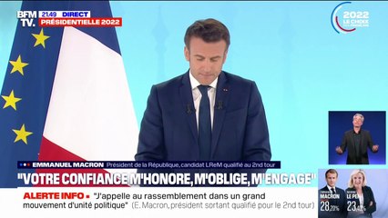 Devant ses soutiens, Emmanuel Macron fait applaudir l'ensemble des candidats éliminés au premier tour