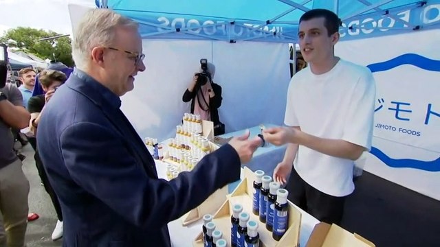 Leaders focus on marginal seats on first full day of campaigning