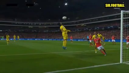 ملخص مباراة ليفربول وبنفيكا اليوم 3 1